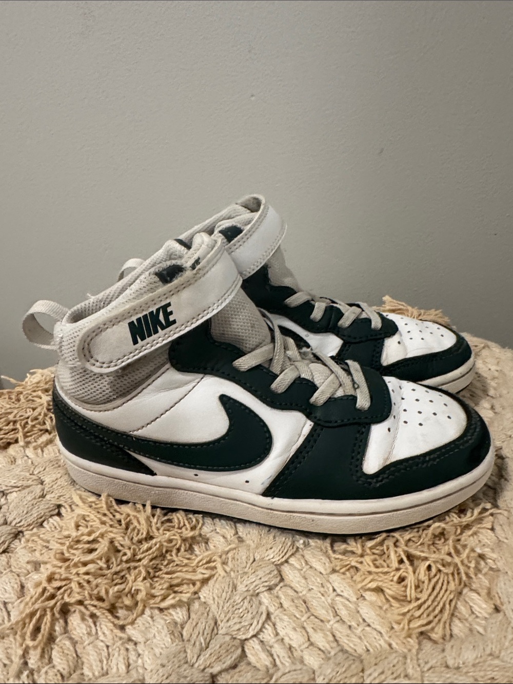Nike Kids High-Top Sneakers in White and Green